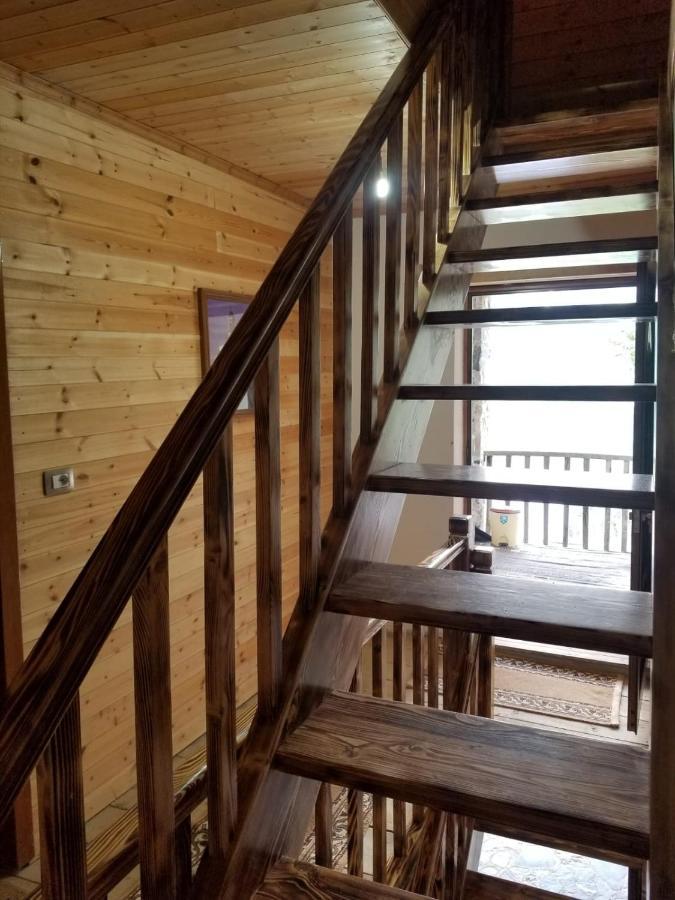 Bujtina Carku Hotel Тет Екстериор снимка